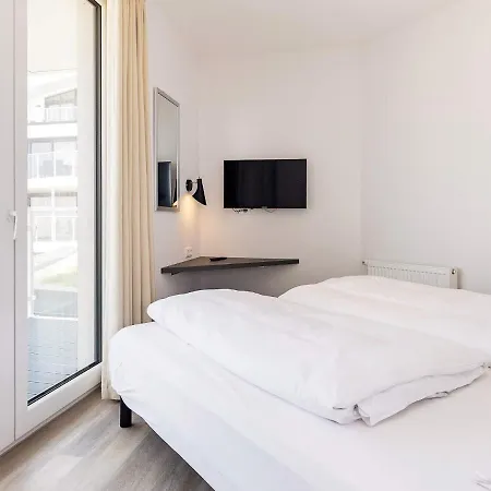 Meerblickwohnung In Exklusiver Lage